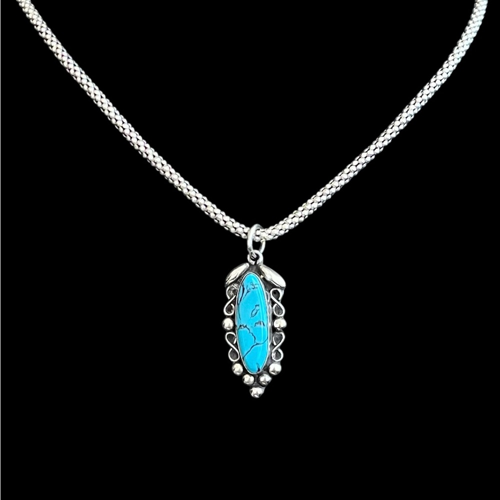 Vintage Mexican Sterling silver turquoise pendant - Picture 2 of 10